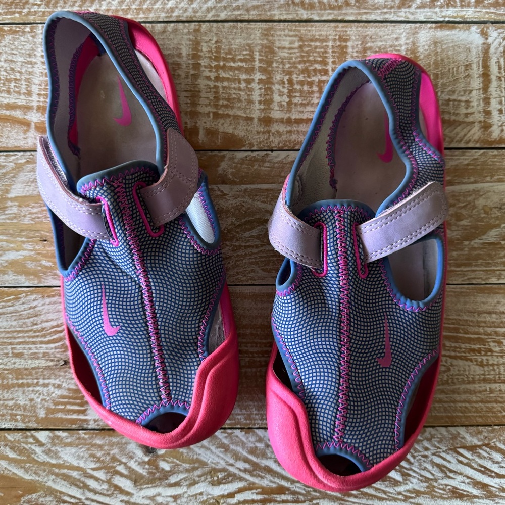 🌸 Nike Sunray Protect Kids Sandals 🌸 – Fire Pink/Hydrangeas – US 5Y